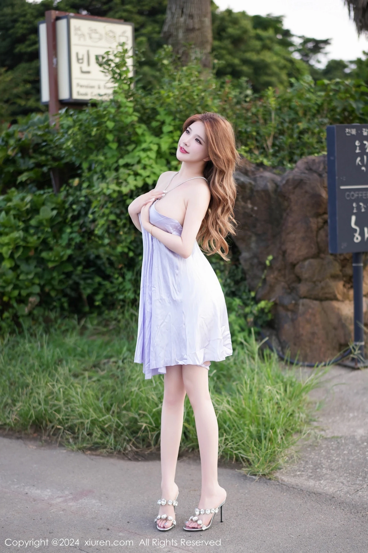 [XiuRen秀人网] 2024.01.24 No.8009 小海臀Rena 丰腴美臀 [49P] NO.2