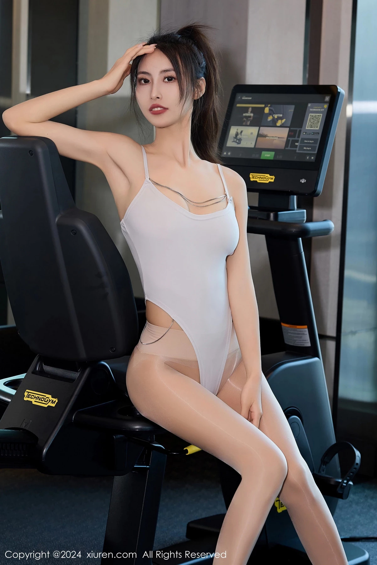 [XiuRen秀人网] 2024.01.25 No.8018 Lingyu69 三亚旅拍 [70P] NO.9