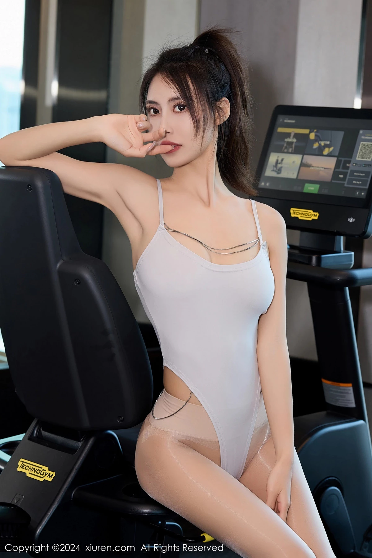 [XiuRen秀人网] 2024.01.25 No.8018 Lingyu69 三亚旅拍 [70P] NO.10