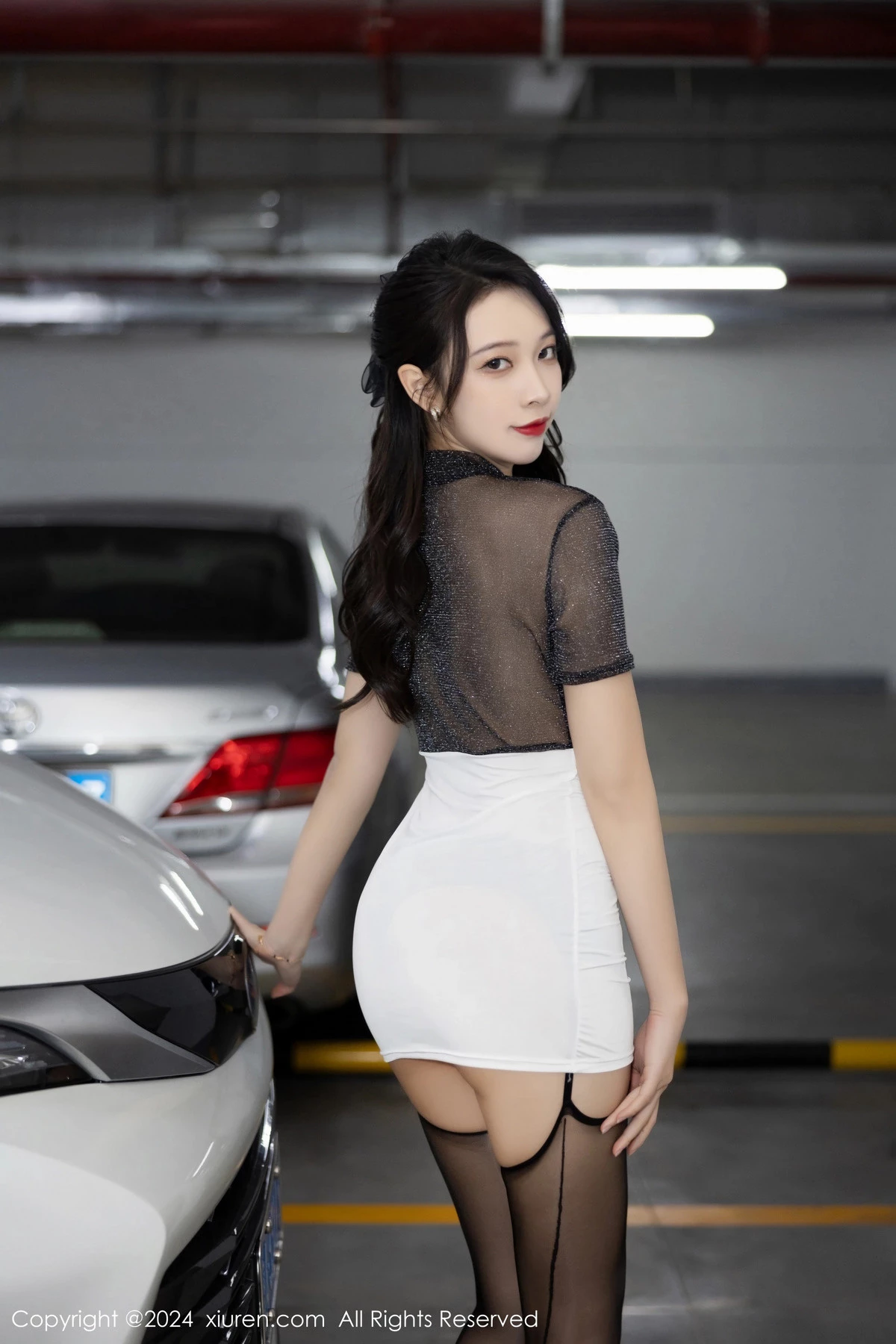 [XiuRen秀人网] 2024.01.25 No.8017 郑颖姗Bev 短裙美腿 [82P] NO.4