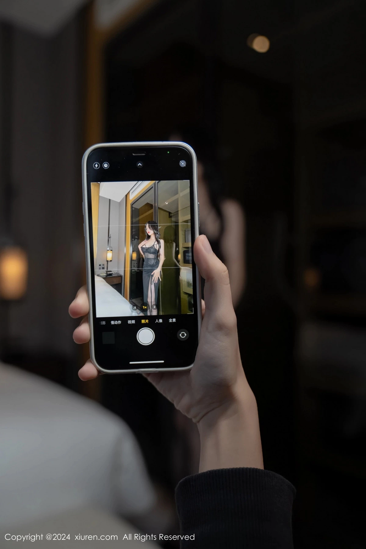 [XiuRen秀人网] 2024.03.07 No.8193 利世 黑丝美腿 [81P] NO.8