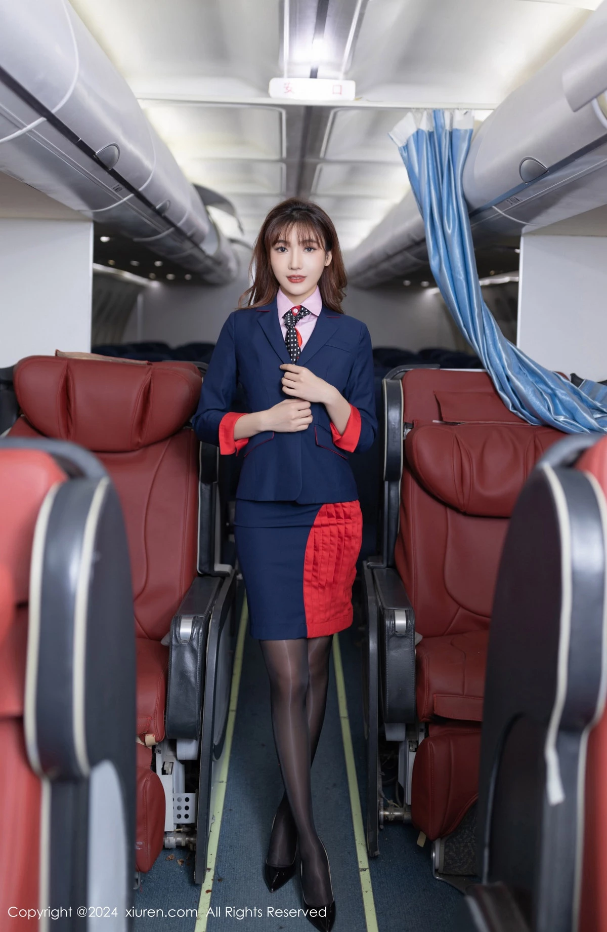 [XiuRen秀人网] 2024.03.07 No.8196 陆萱萱 美腿黑丝 [80P] NO.7