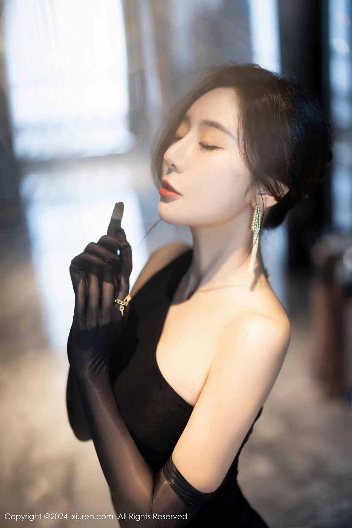 [XiuRen秀人网] 2024.03.07 No.8194 王馨瑶yanni 美腿黑丝 [82P] NO.11