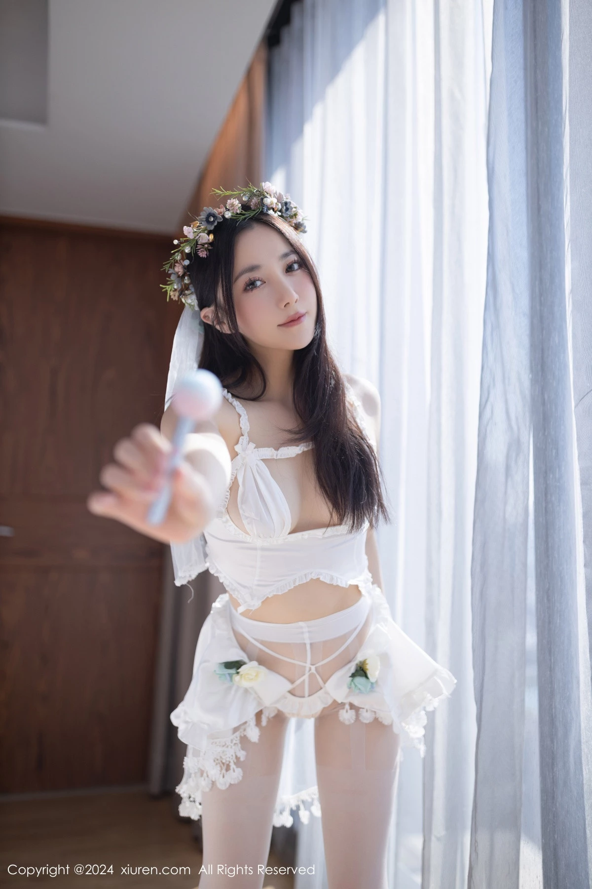 [XiuRen秀人网] 2024.03.08 No.8201 鱼子酱Fish 丝袜美腿 [80P] NO.1