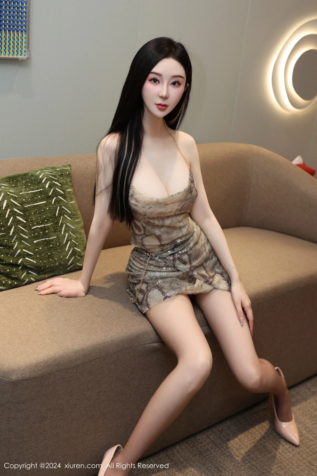 [XiuRen秀人网] 2024.03.11 No.8207 田兮白 丝袜美腿 [58P] NO.1