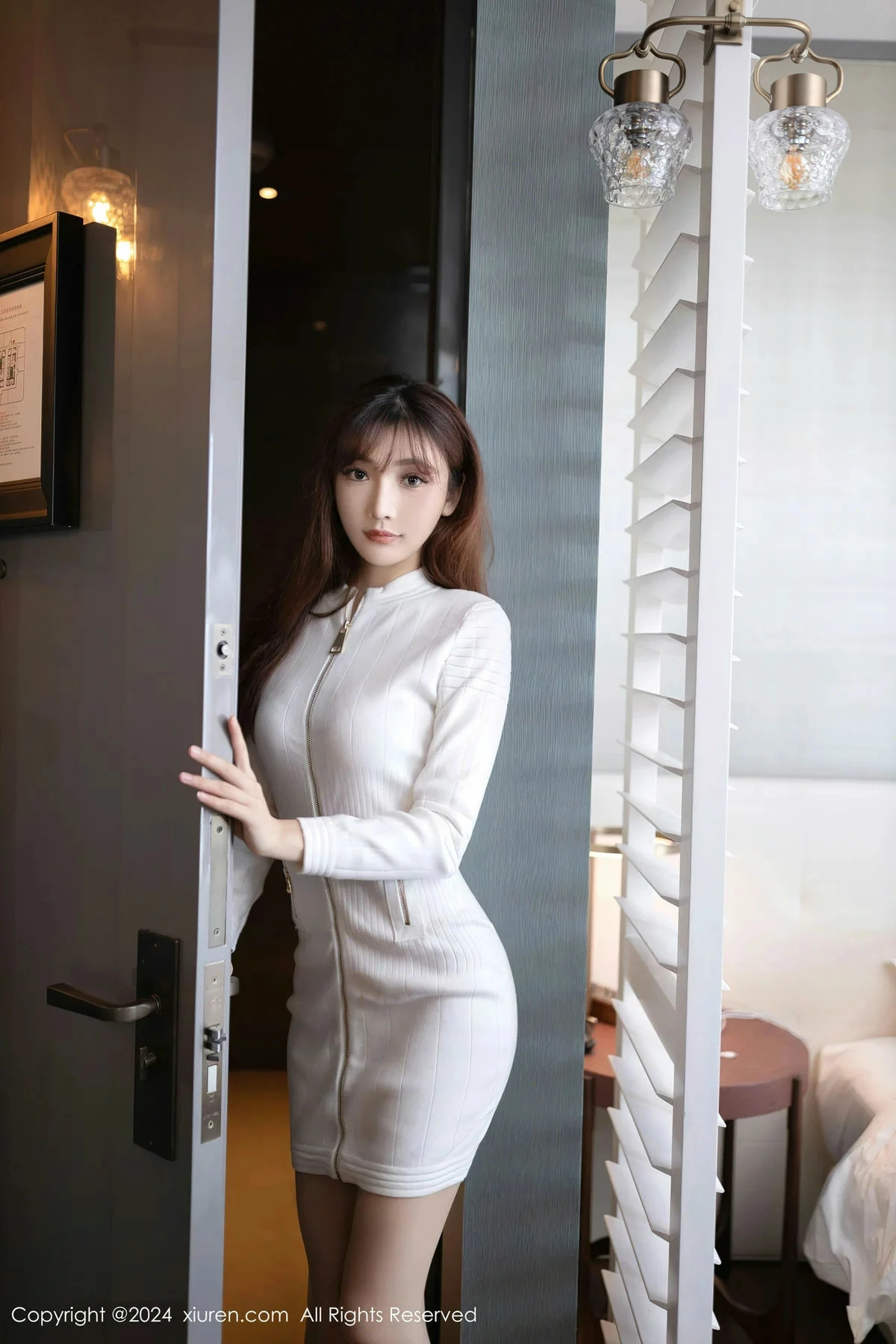 [XiuRen秀人网] 2024.03.14 No.8233 陆萱萱 丝袜美腿 [80P] NO.3