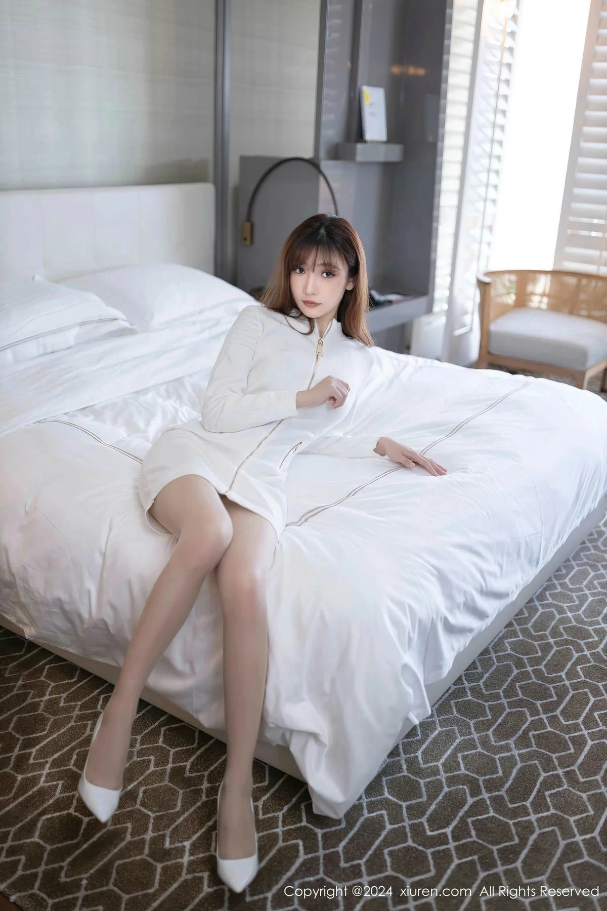 [XiuRen秀人网] 2024.03.14 No.8233 陆萱萱 丝袜美腿 [80P] NO.4