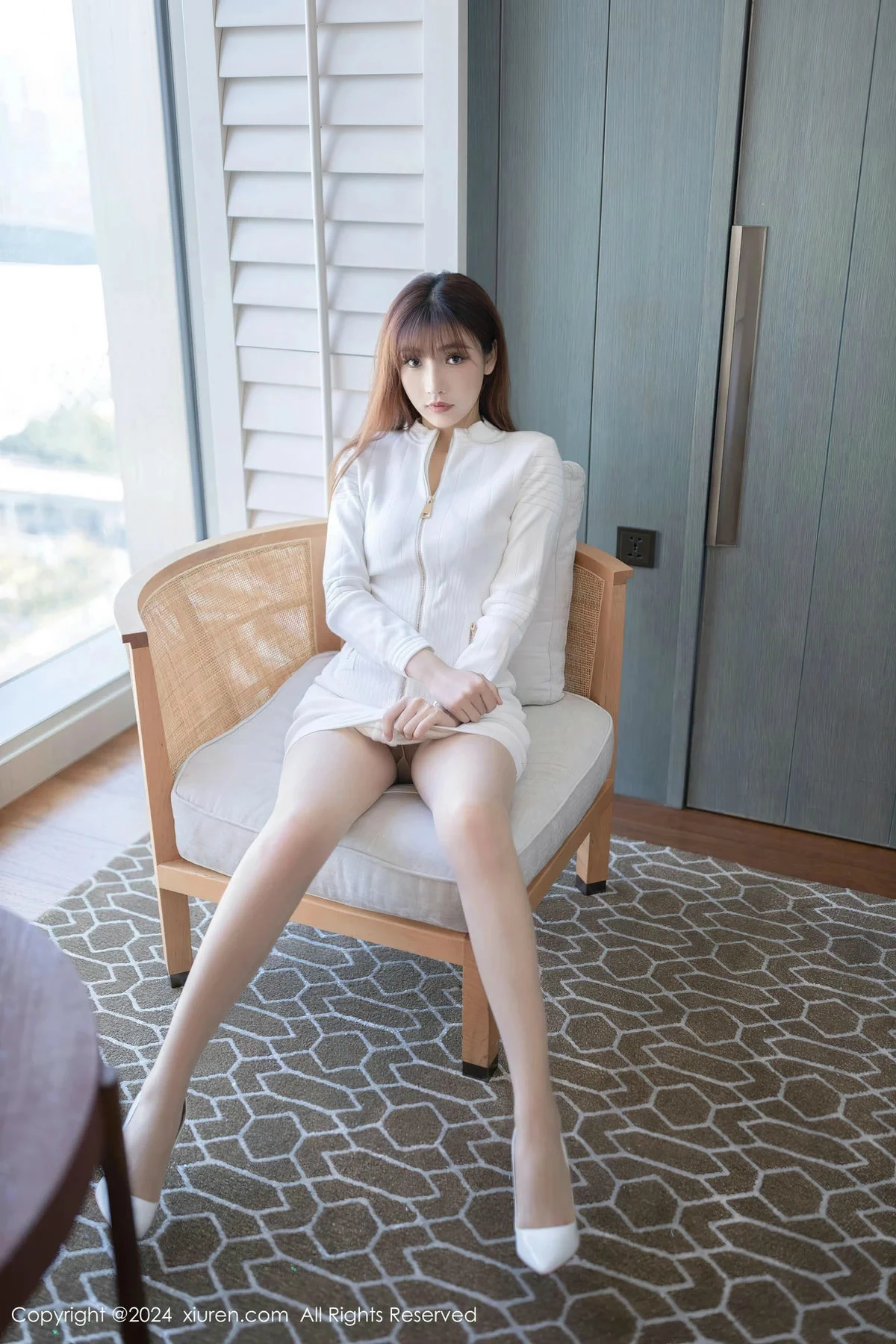 [XiuRen秀人网] 2024.03.14 No.8233 陆萱萱 丝袜美腿 [80P] NO.10