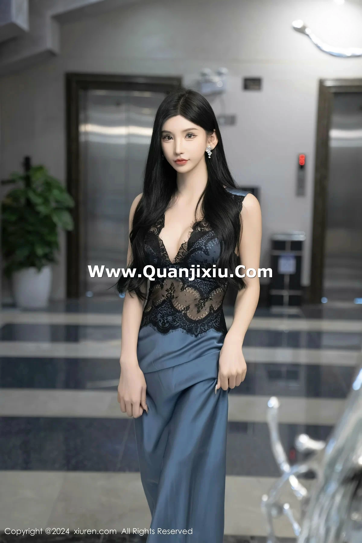 [XiuRen秀人网] 2024.03.15 No.8242 周于希Sally 美腿黑丝 [115P] NO.9