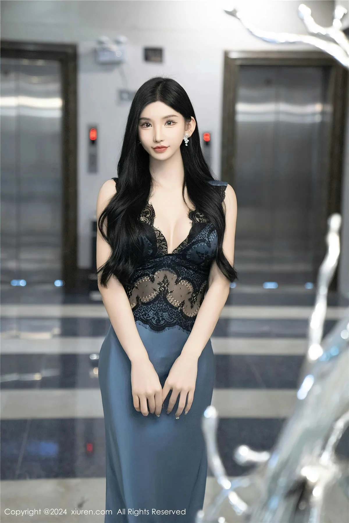 [XiuRen秀人网] 2024.03.15 No.8242 周于希Sally 美腿黑丝 [115P] NO.8