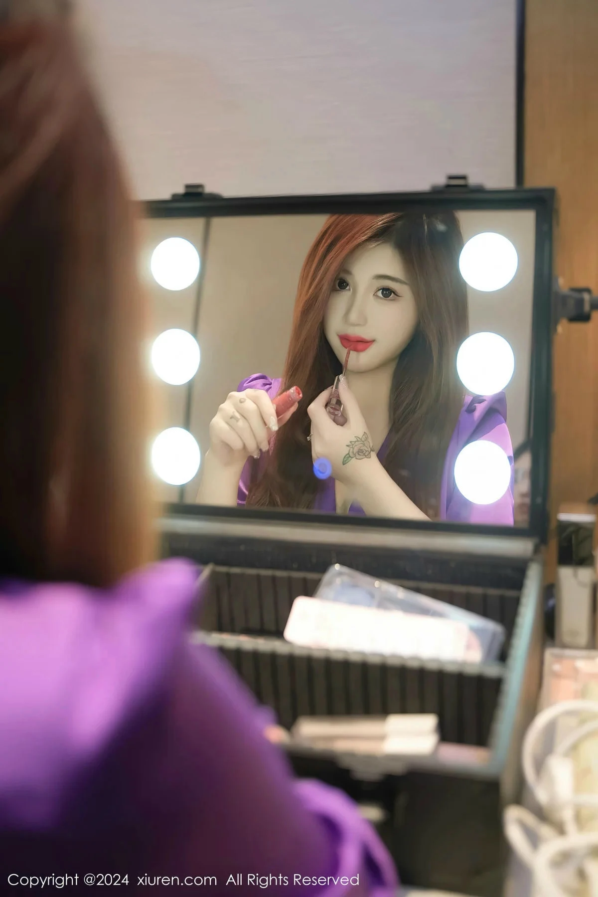 [XiuRen秀人网] 2024.03.15 No.8237 美七 Mia 短裙美腿 [81P] NO.9