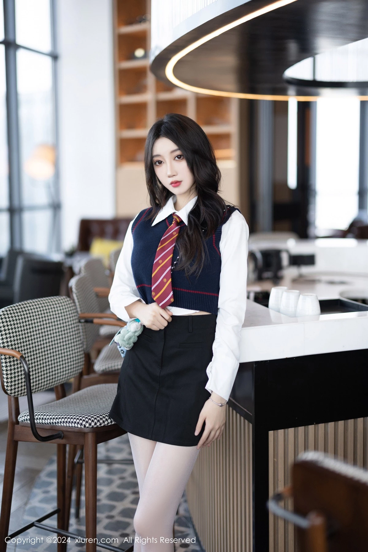 [XiuRen秀人网] 2024.03.18 No.8247 玥儿玥 丝袜美腿 [82P] NO.8