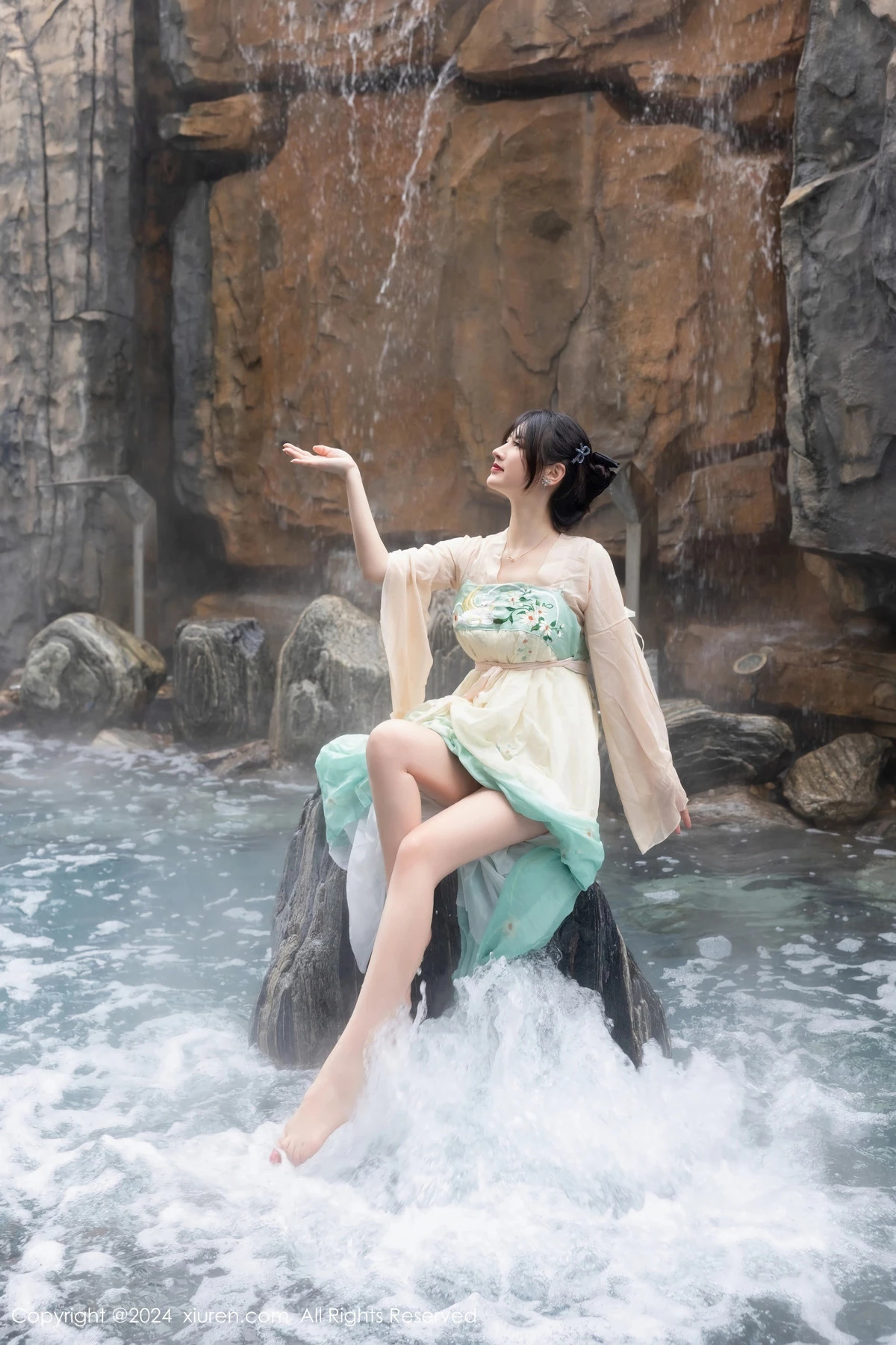 [XiuRen秀人网] 2024.02.22 No.8128 诗诗kiki 性感美臀 [82P] NO.5