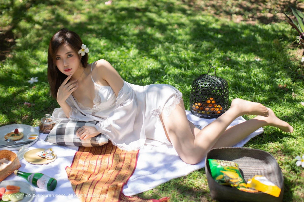 [XiuRen秀人网] 2024.03.19 No.8256 绮里嘉ula 美腿丝袜 [75P] NO.12