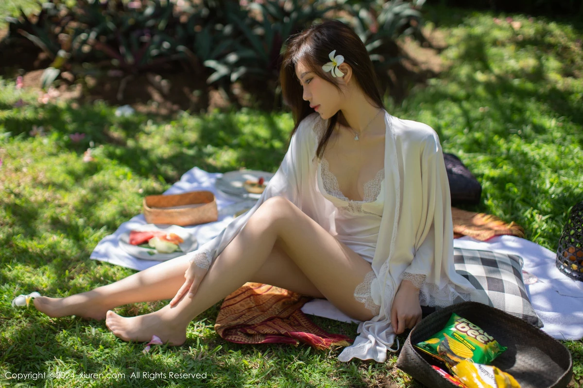 [XiuRen秀人网] 2024.03.19 No.8256 绮里嘉ula 美腿丝袜 [75P] NO.5