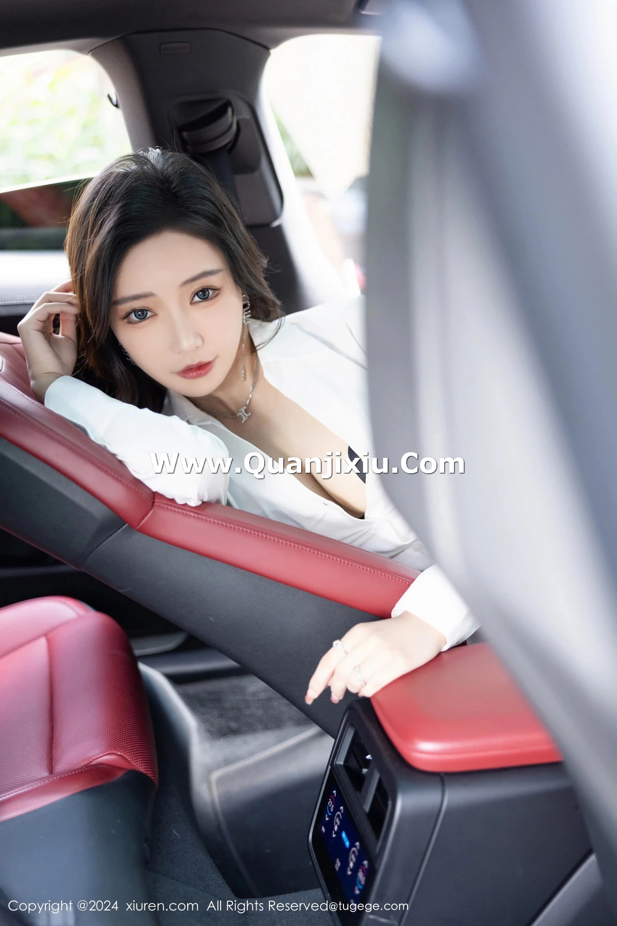 [XiuRen秀人网] 2024.03.29 No.8314 王馨瑶yanni 黑丝美腿 [80P] NO.7