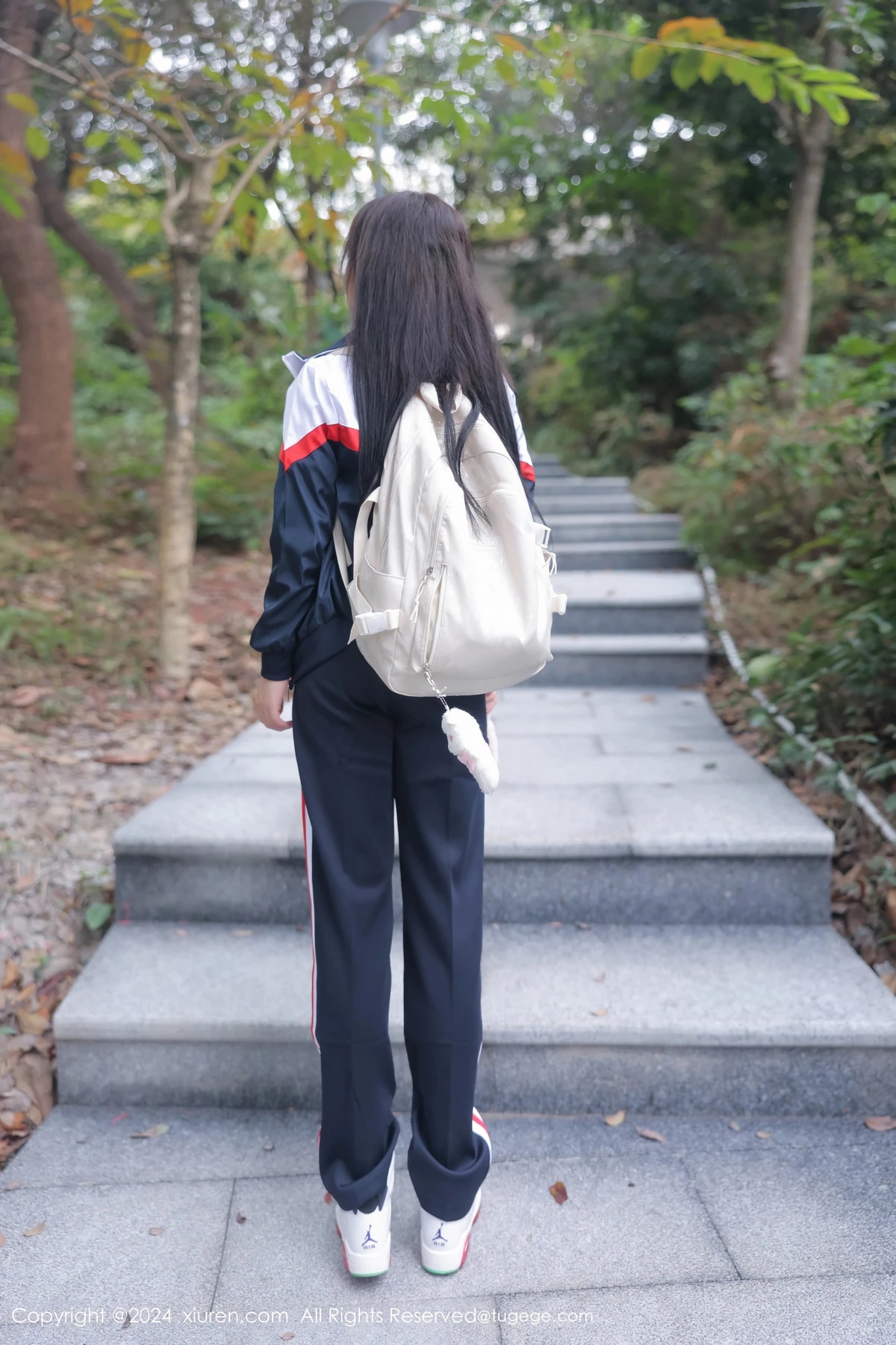 [XiuRen秀人网] 2024.04.02 No.8335 小薯条nienie 美臀性感 [88P] NO.8