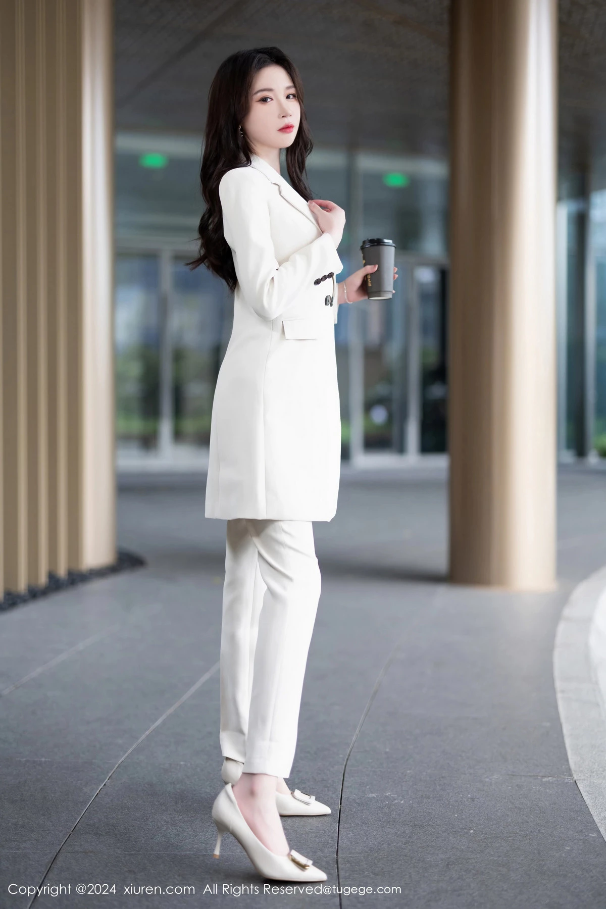 [XiuRen秀人网] 2024.04.08 No.8354 梦心玥 丝袜美腿 [90P] NO.1