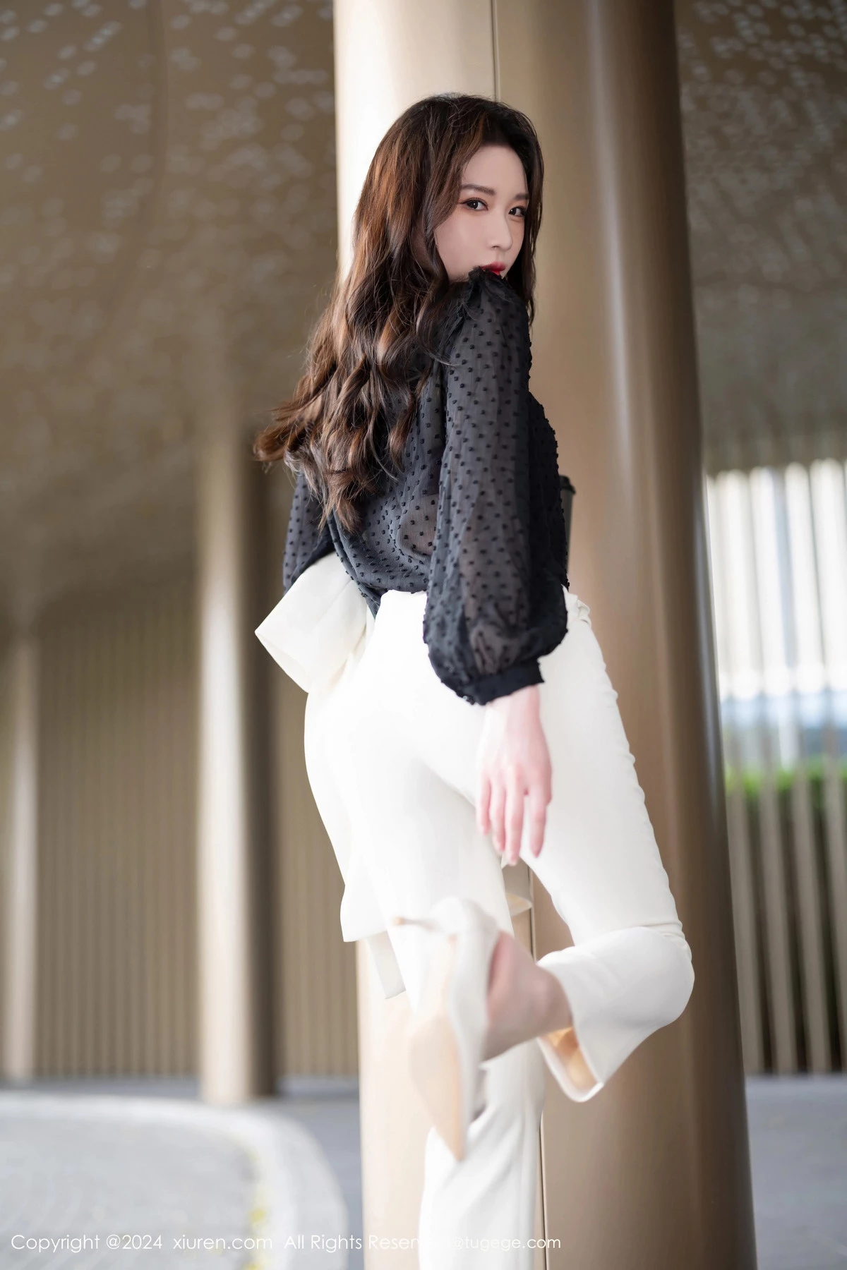 [XiuRen秀人网] 2024.04.08 No.8354 梦心玥 丝袜美腿 [90P] NO.9