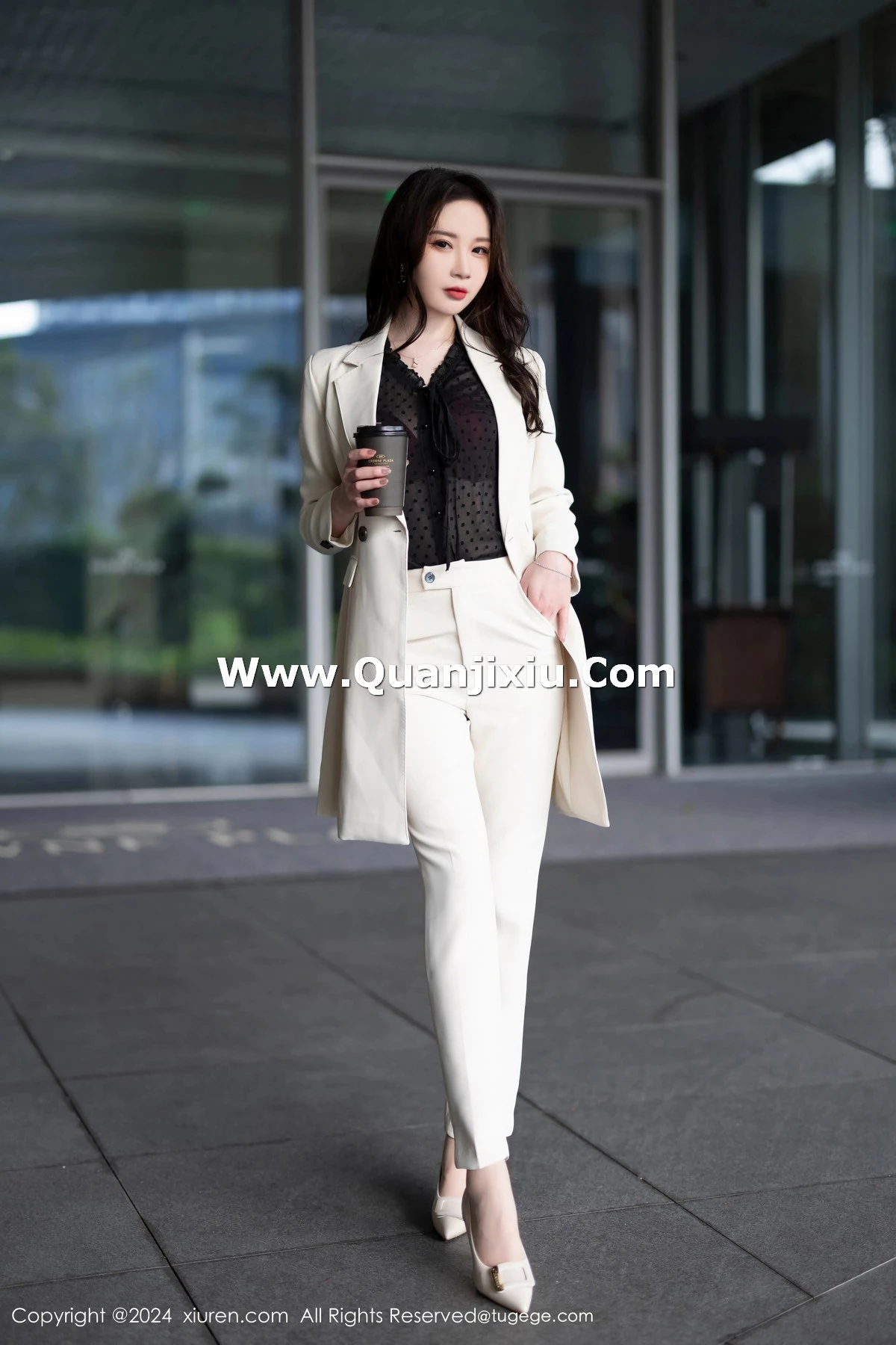 [XiuRen秀人网] 2024.04.08 No.8354 梦心玥 丝袜美腿 [90P] NO.5