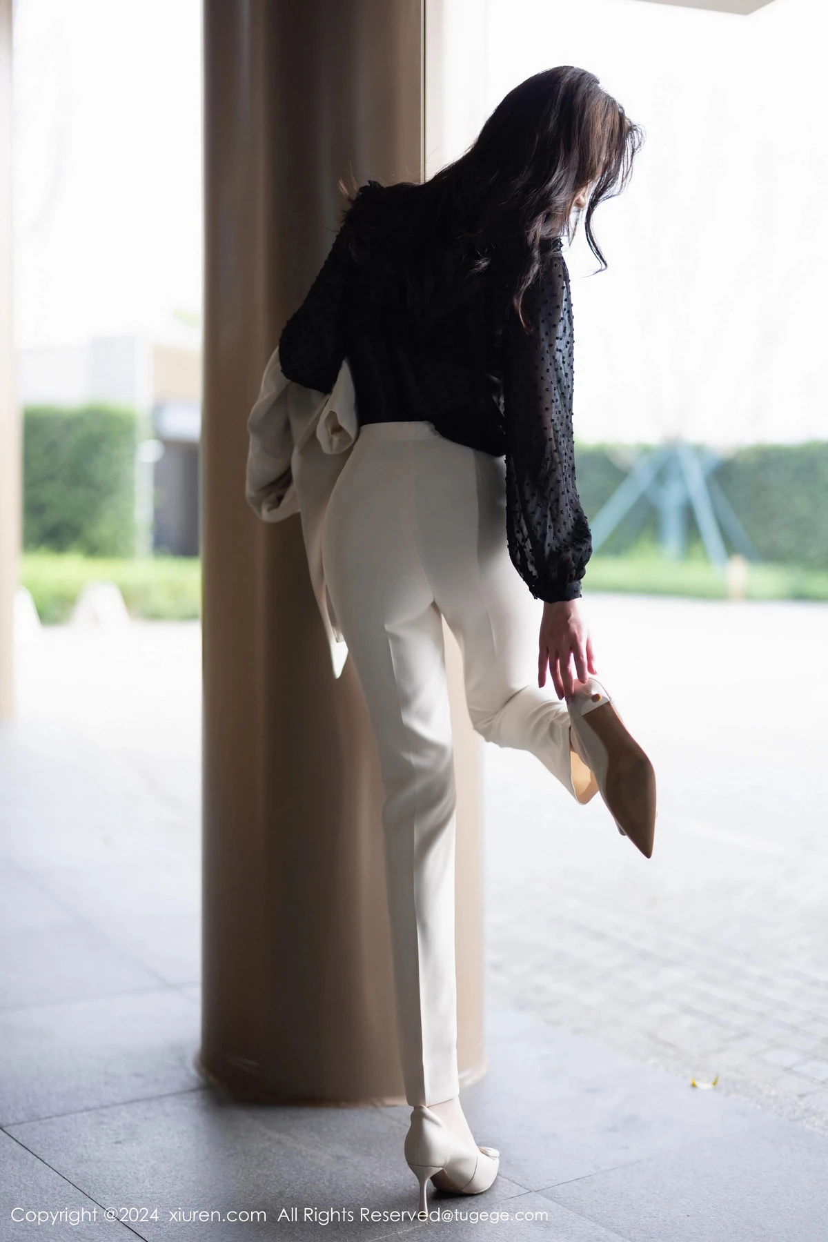 [XiuRen秀人网] 2024.04.08 No.8354 梦心玥 丝袜美腿 [90P] NO.8