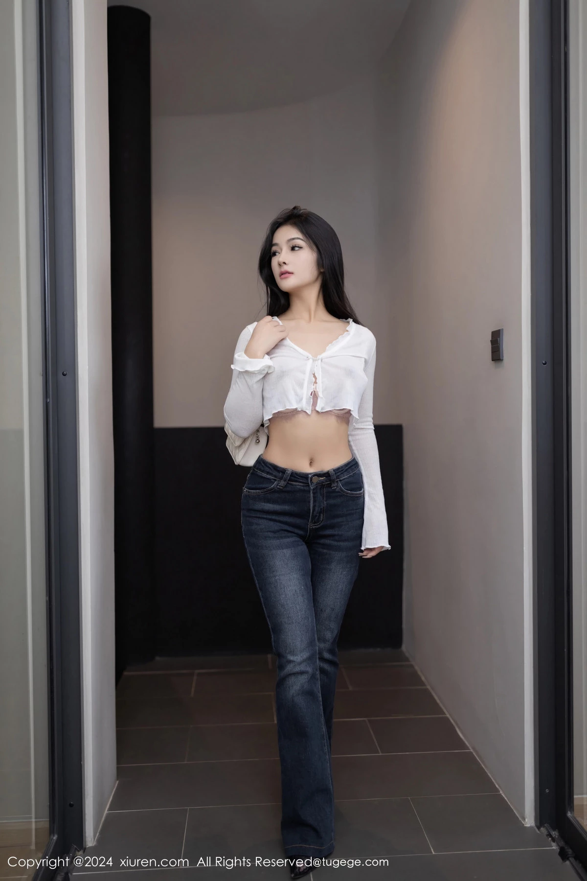 [XiuRen秀人网] 2024.03.20 No.8262 小茶茶tea 丝袜美臀 [80P] NO.7