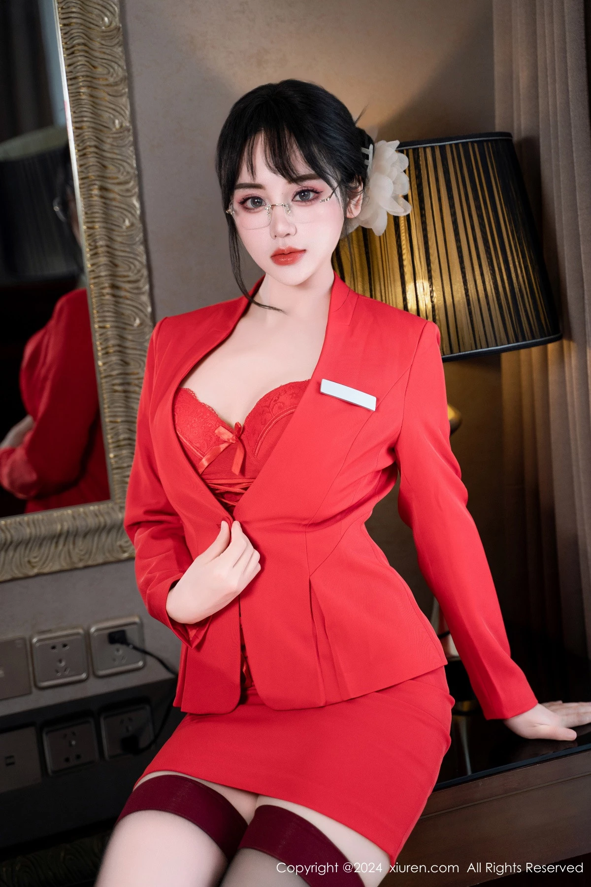 [XiuRen秀人网] 2024.04.09 No.8360 汐汐爱吃草莓 性感美腿 [60P] NO.10