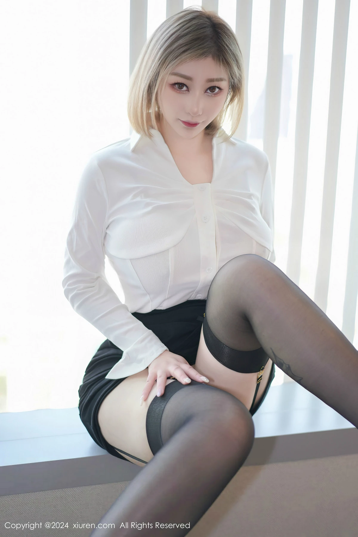 [XiuRen秀人网] 2024.04.12 No.8381 妲己_Toxic 黑丝美臀 [70P] NO.1