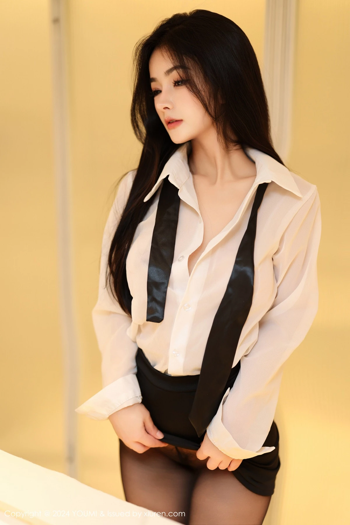 [YOUMI尤蜜荟] 2024.04.12 VOL.1050 谭小灵 黑丝美腿 [90P] NO.9