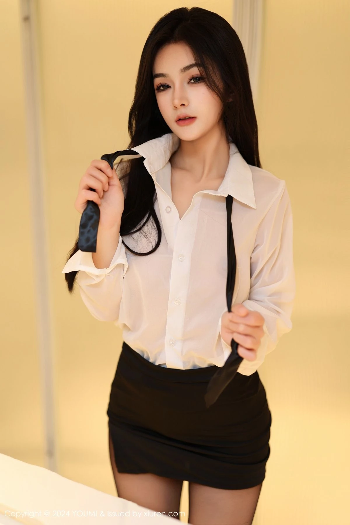 [YOUMI尤蜜荟] 2024.04.12 VOL.1050 谭小灵 黑丝美腿 [90P] NO.6