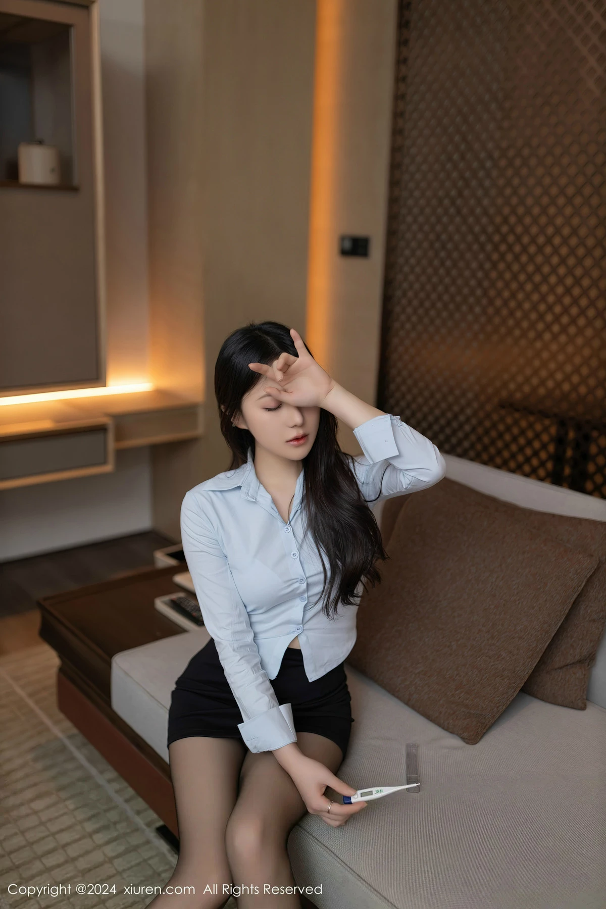 [XiuRen秀人网] 2024.04.12 No.8387 鱼子酱Fish 黑丝美腿 [80P] NO.8