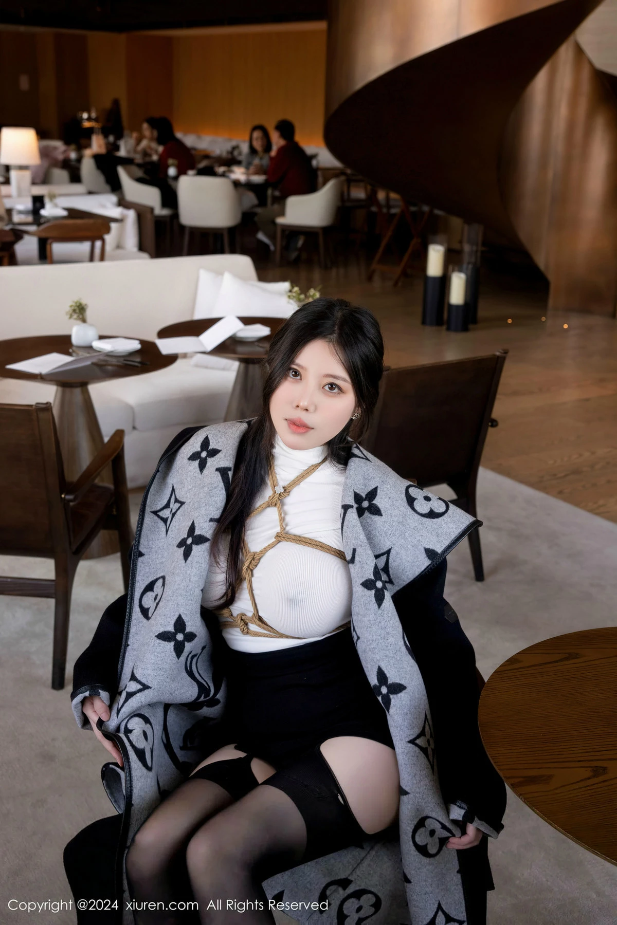 [XiuRen秀人网] 2024.04.15 No.8390 白茹雪 黑丝性感 [90P] NO.8