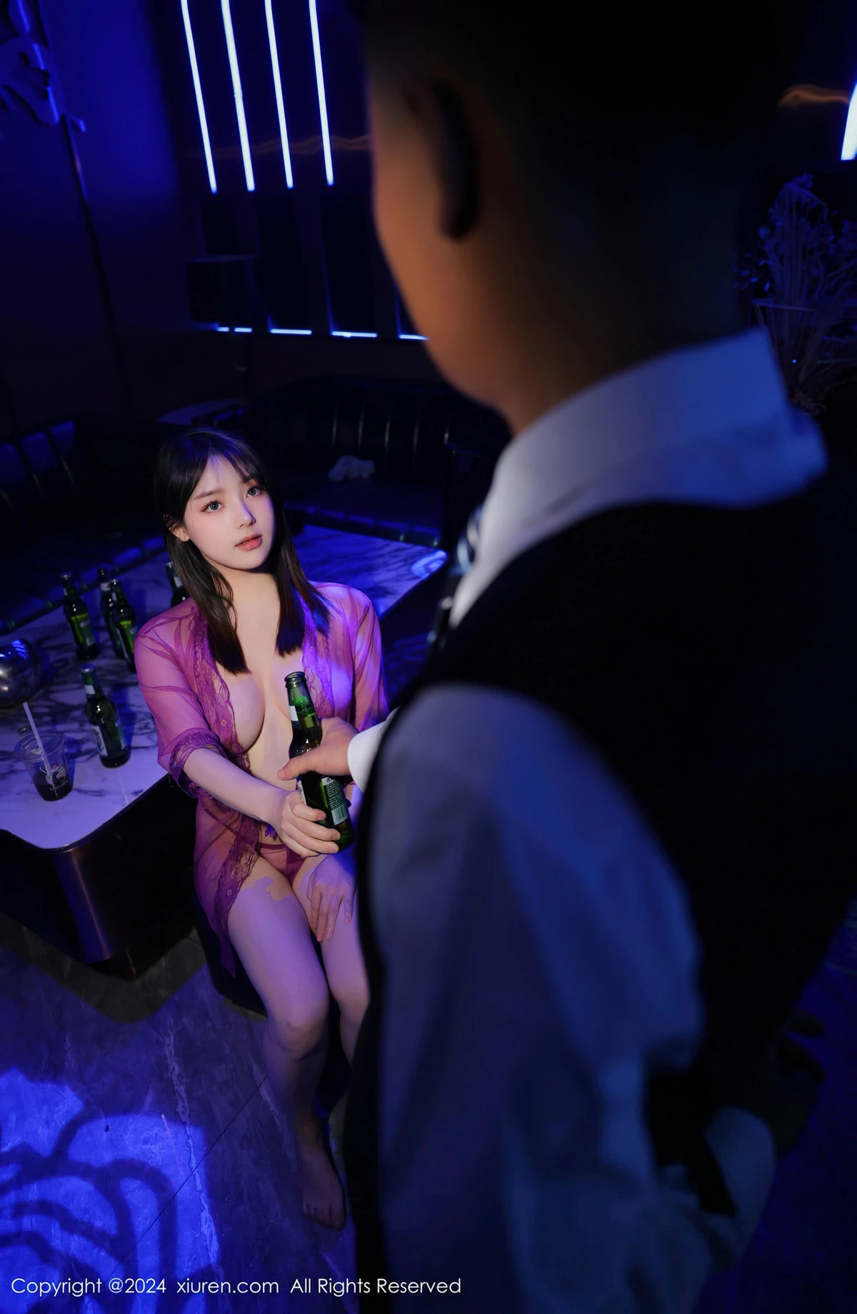 [XiuRen秀人网] 2024.04.16 No.8402 豆瓣酱 美腿黑丝 [73P] NO.4