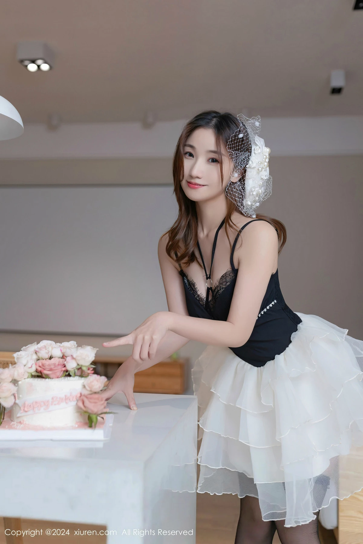 [XiuRen秀人网] 2024.04.16 No.8398 杏子Yada 黑丝美腿 [80P] NO.3