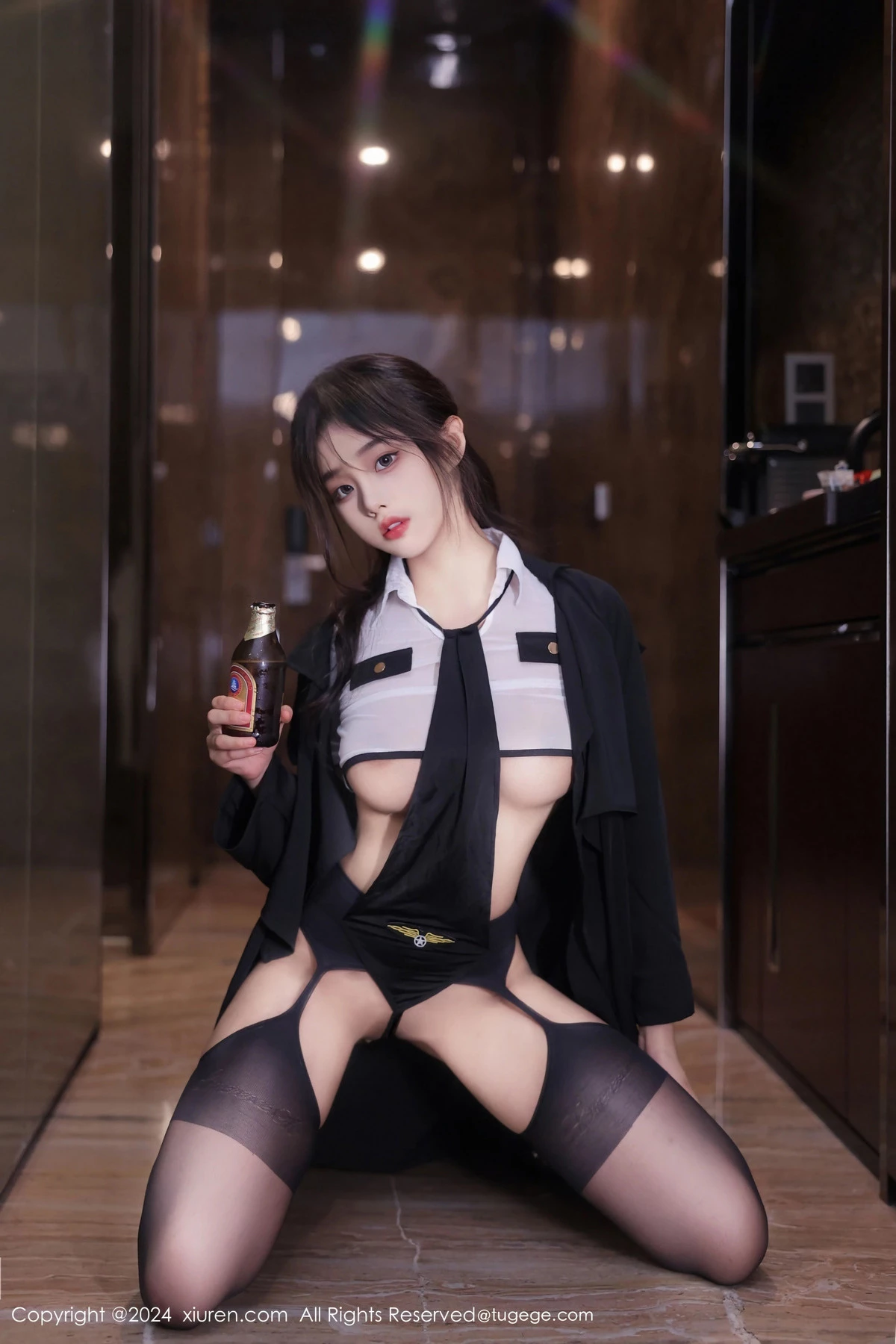 [XiuRen秀人网] 2024.03.21 No.8265 王心悦 美腿黑丝 [77P] NO.1