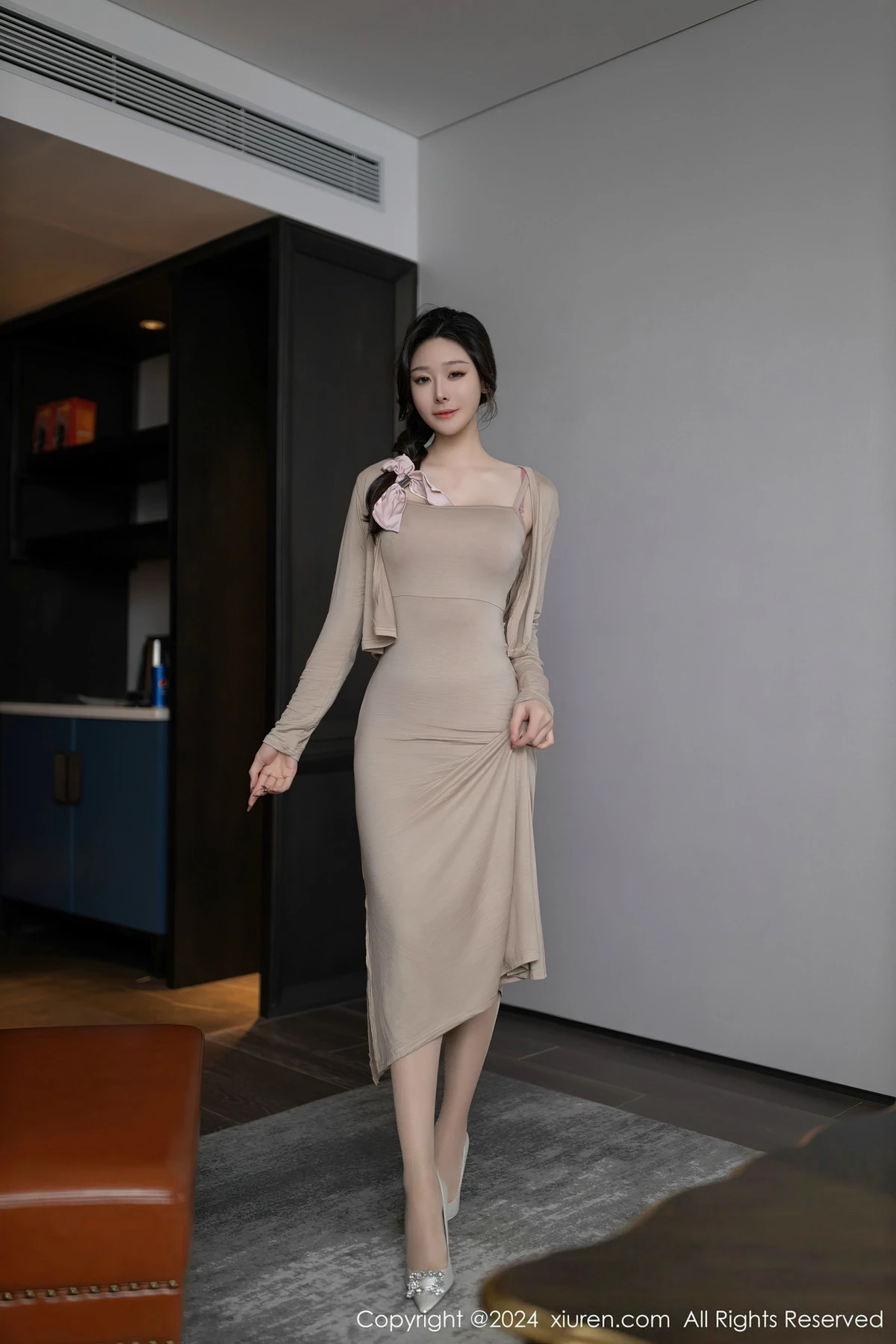 [XiuRen秀人网] 2024.04.18 No.8417 小逗逗 丝袜美腿 [84P] NO.5