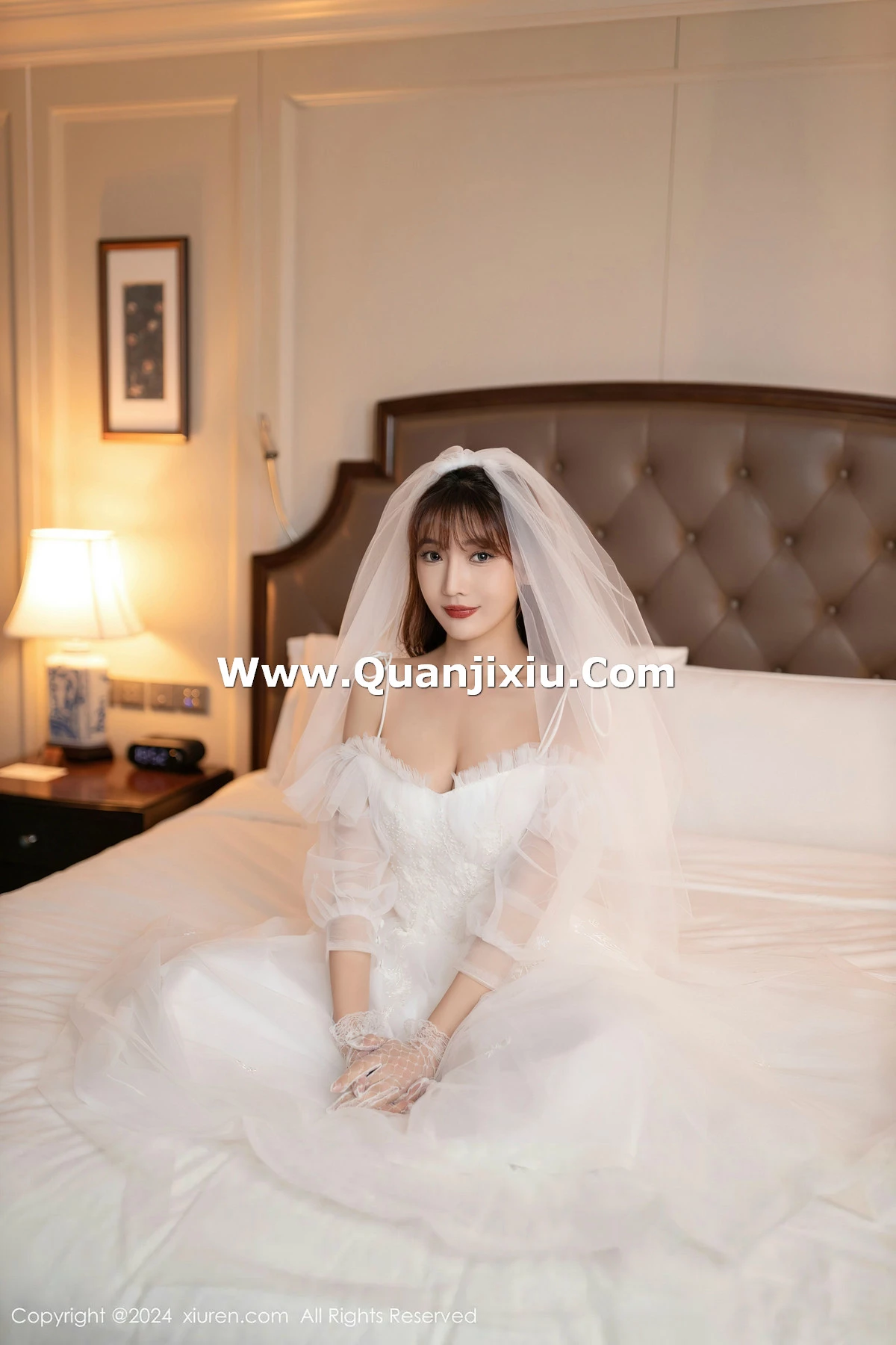 [XiuRen秀人网] 2024.04.18 No.8418 陆萱萱 丝袜美腿 [80P] NO.1