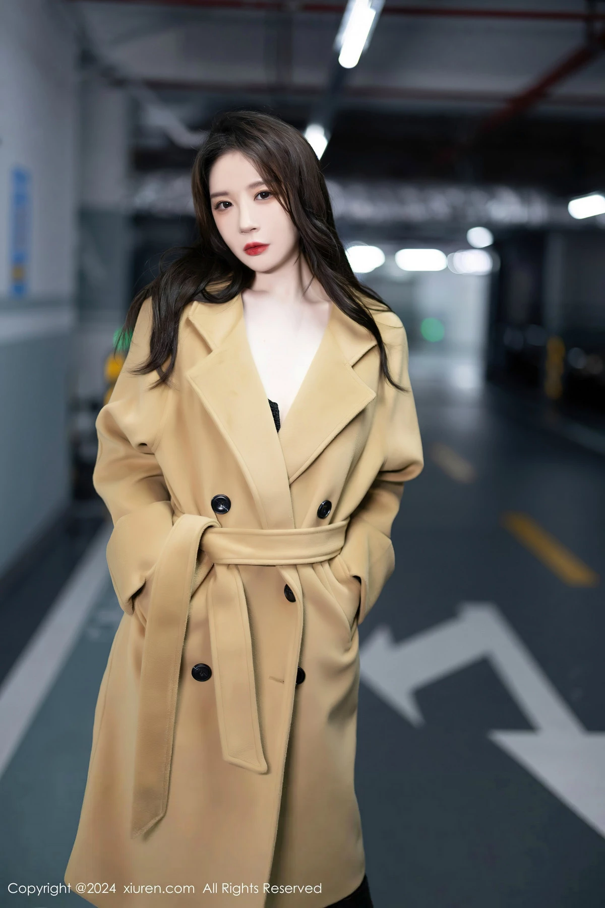 [XiuRen秀人网] 2024.04.18 No.8414 梦心玥 黑丝美腿 [80P] NO.1