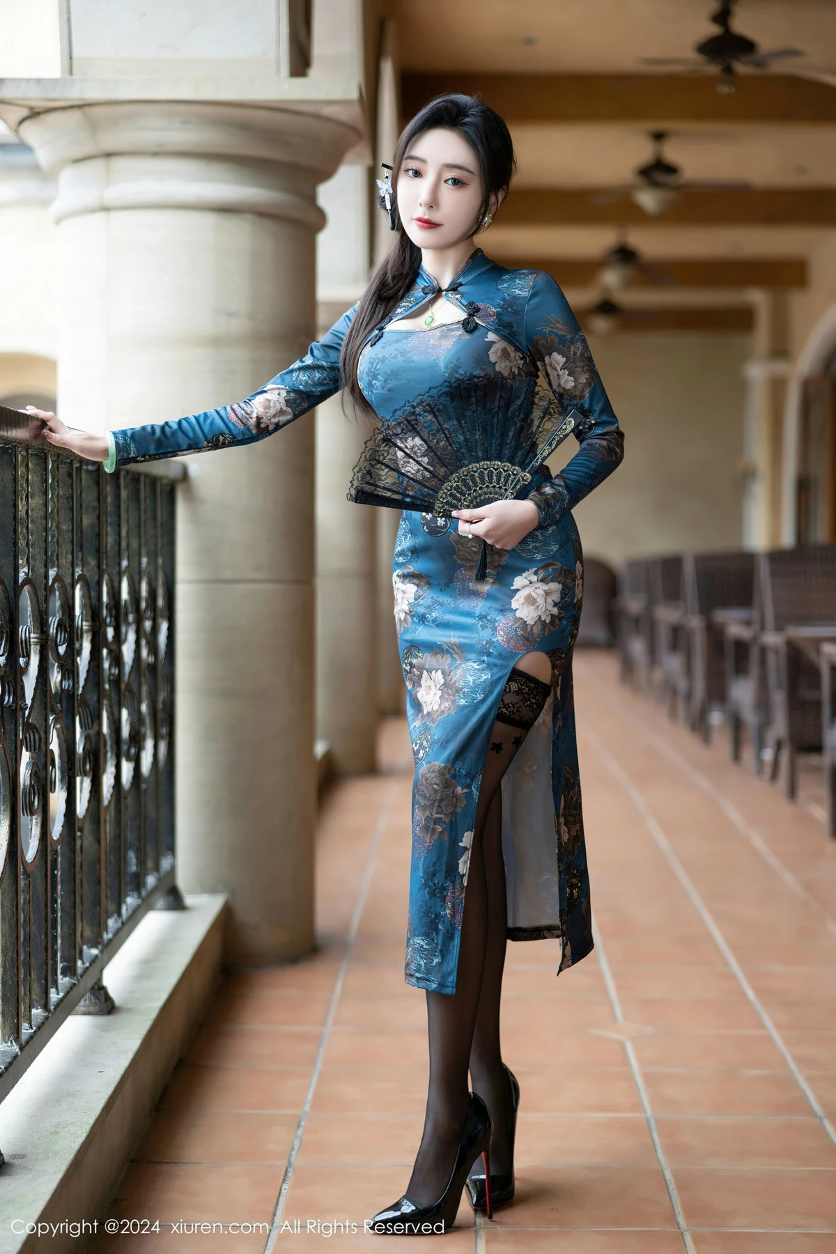 [XiuRen秀人网] 2024.04.19 No.8425 王馨瑶yanni 美腿黑丝 [82P] NO.2