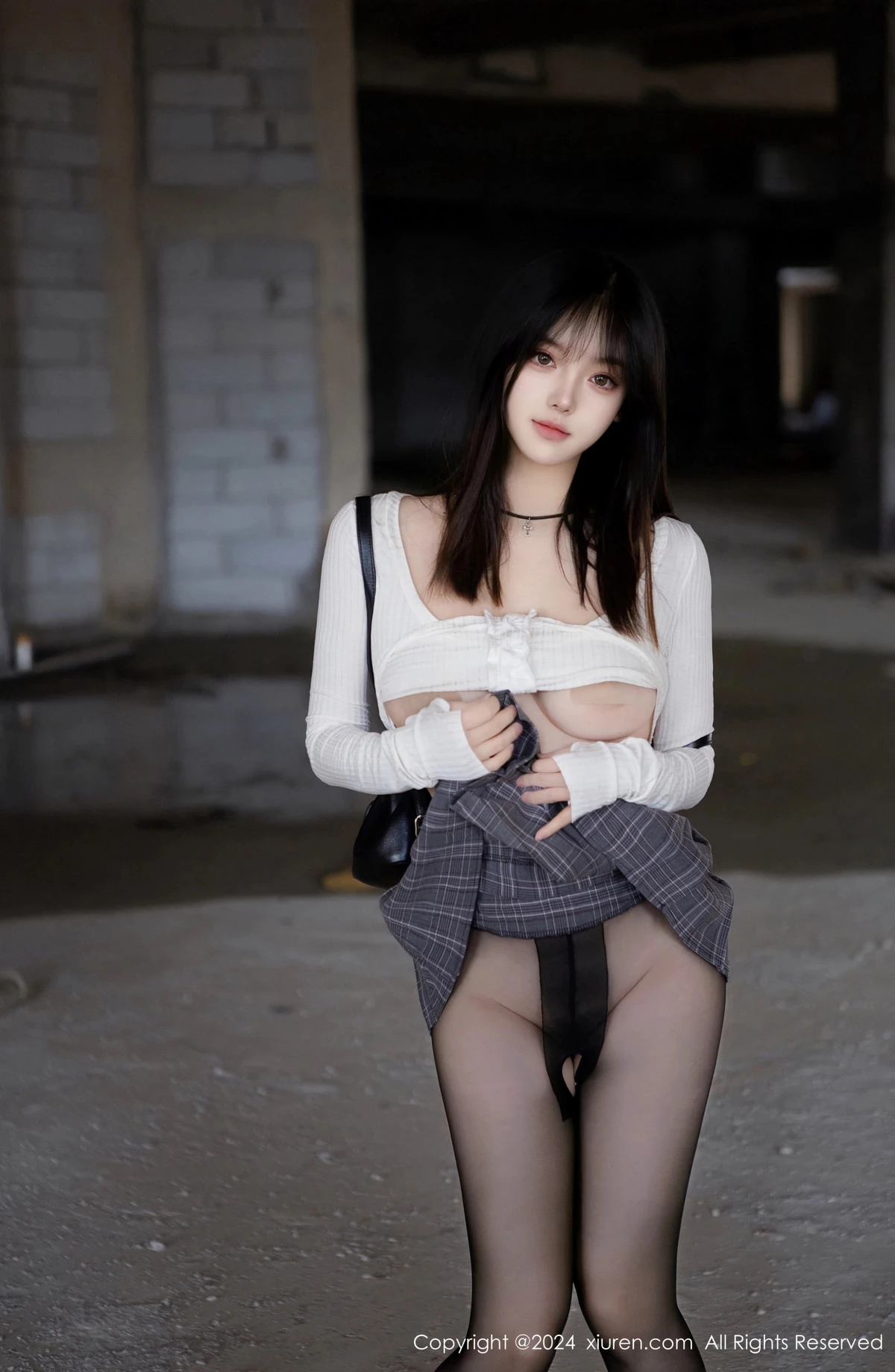 [XiuRen秀人网] 2024.04.23 No.8439 豆瓣酱 美腿黑丝 [85P] NO.10