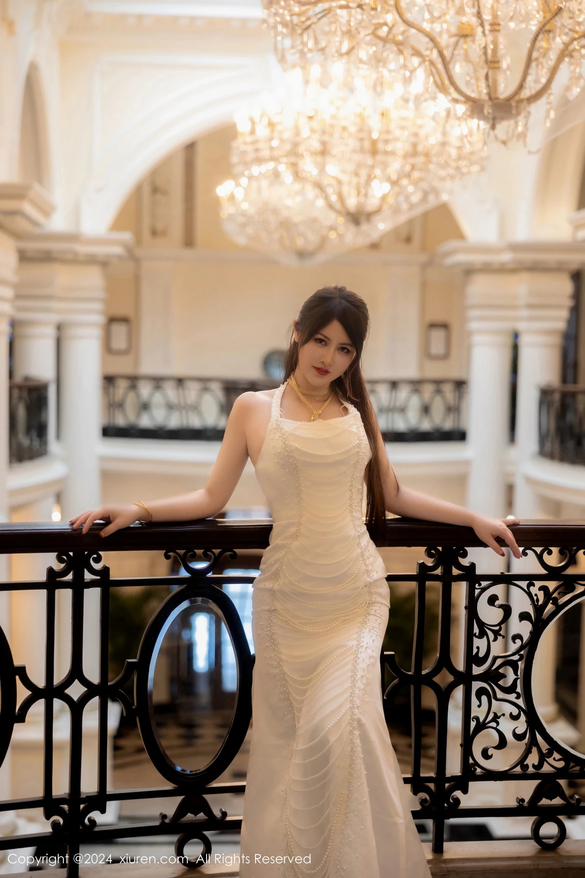 [XiuRen秀人网] 2024.04.23 No.8436 诗诗kiki 黑丝美腿 [83P] NO.1