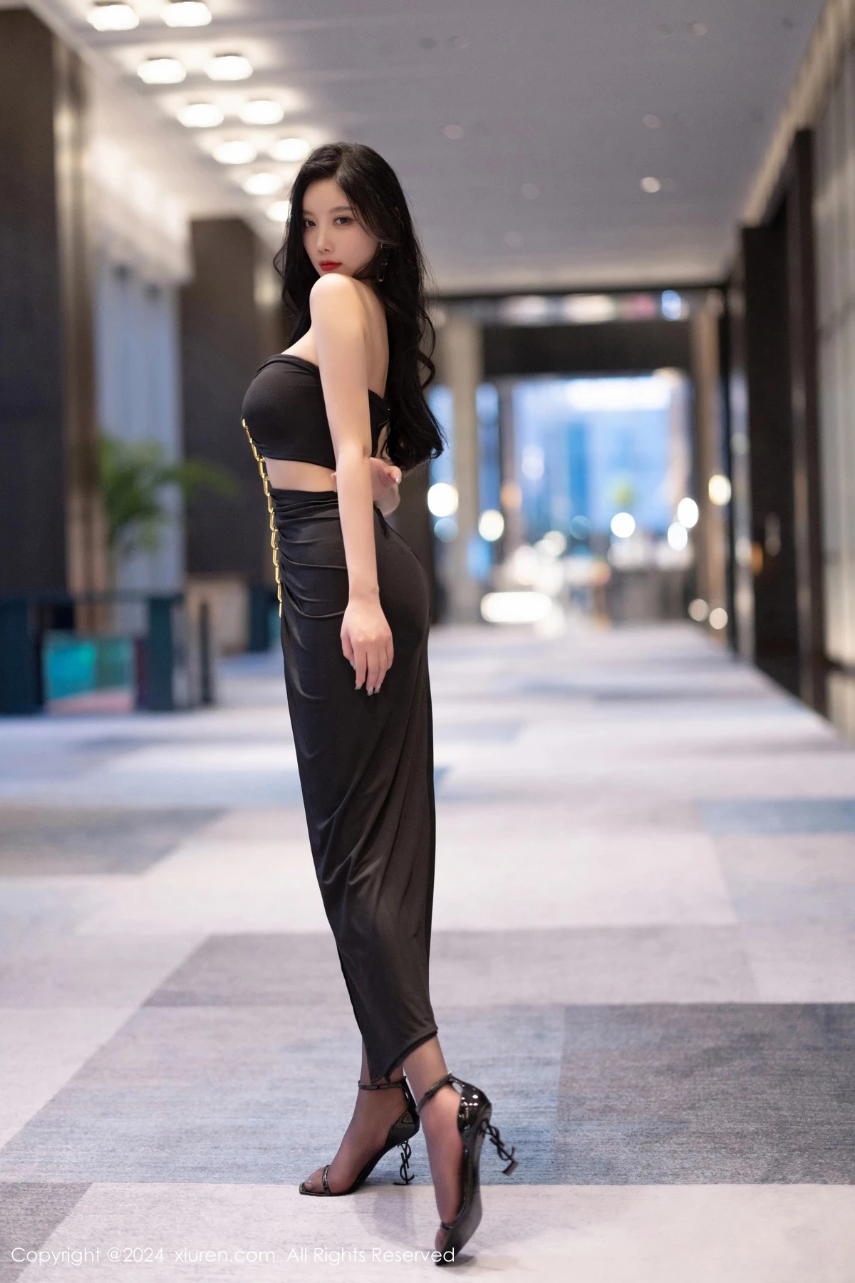 [XiuRen秀人网] 2024.04.30 No.8484 杨晨晨Yome 黑丝美腿 [76P] NO.3