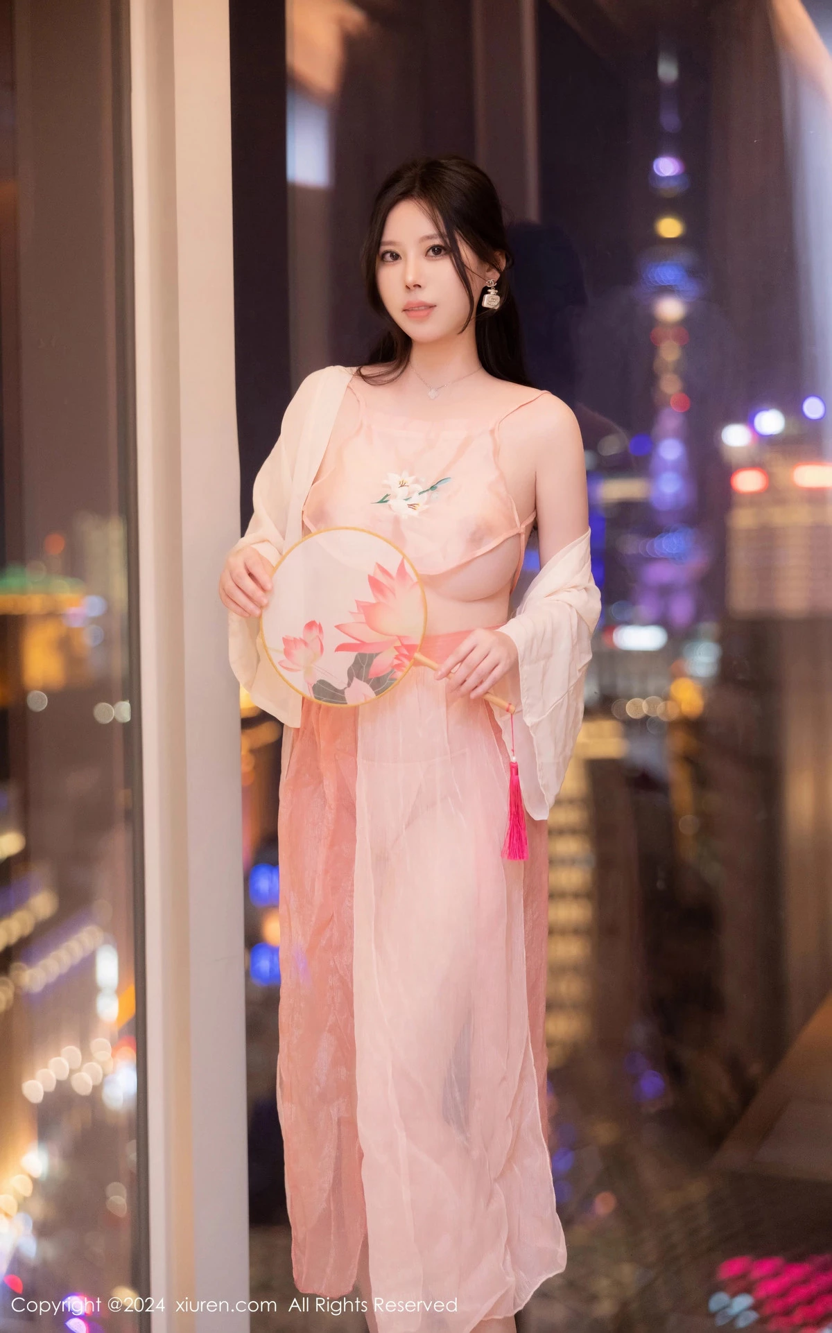 [XiuRen秀人网] 2024.05.08 No.8503 白茹雪abby 美腿性感 [73P] NO.8