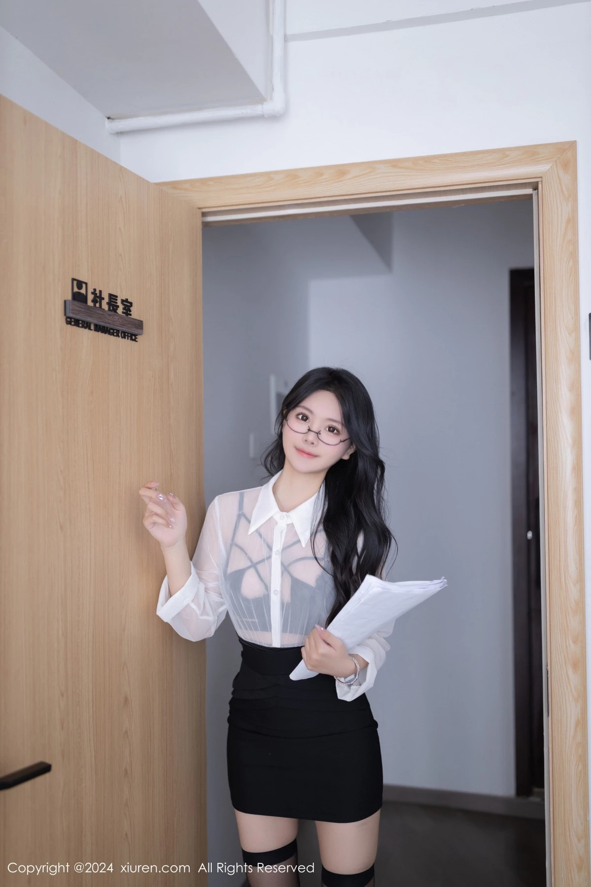 [XiuRen秀人网] 2024.05.17 No.8560 幼幼 美腿黑丝 [80P] NO.1