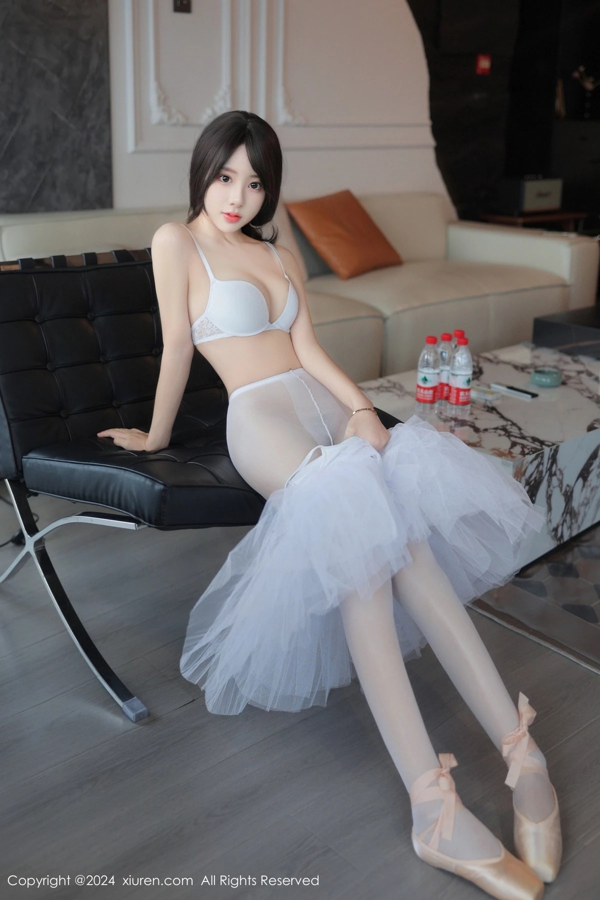 [XiuRen秀人网] 2024.05.17 No.8564 桃妖夭 丝袜美腿 [80P] NO.10