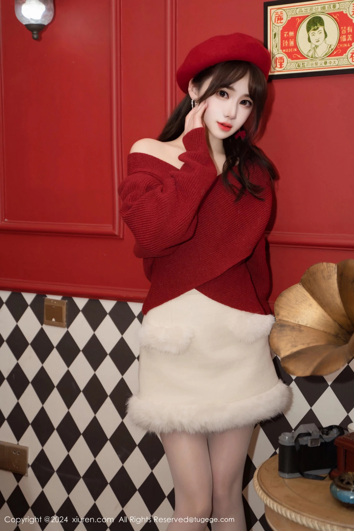 [XiuRen秀人网] 2024.05.16 No.8551 林月月 丝袜美腿 [81P] NO.8