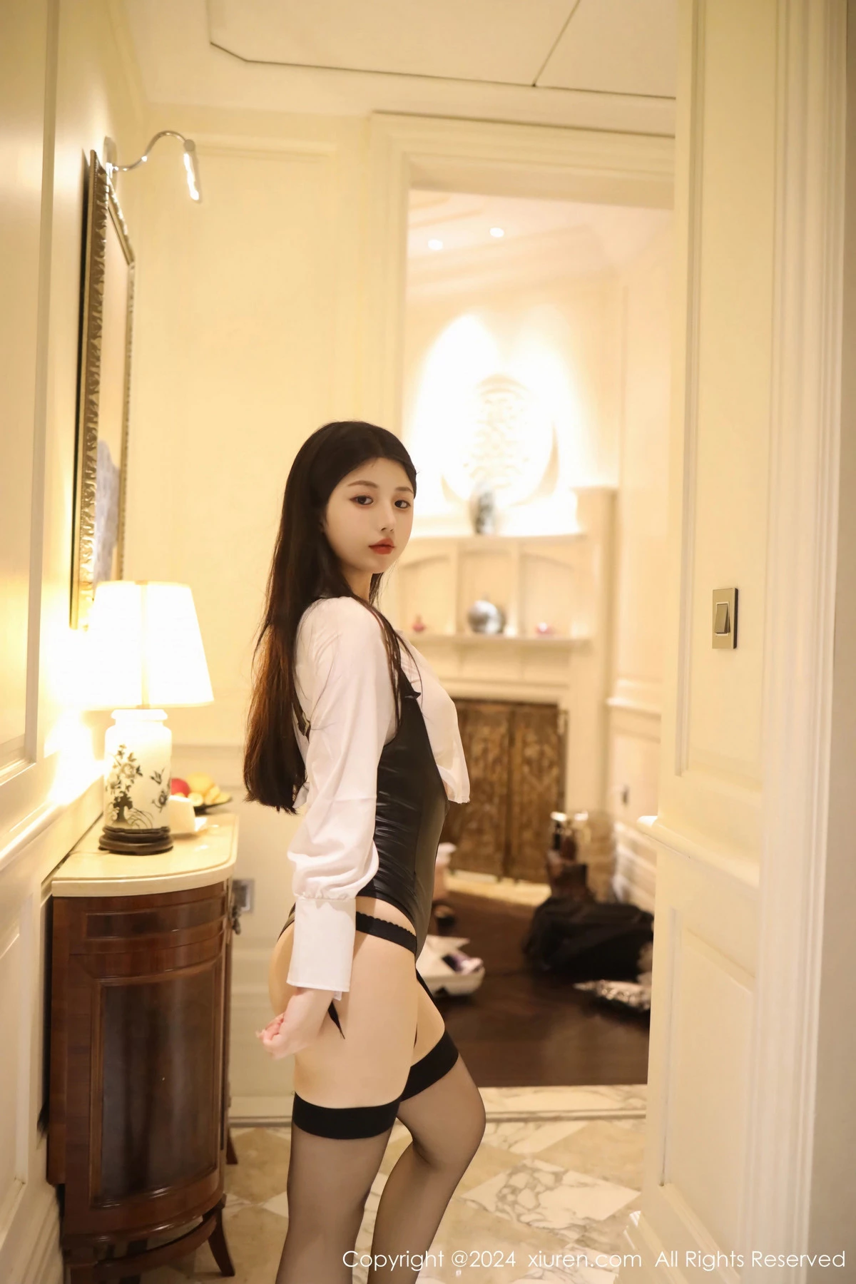 [XiuRen秀人网] 2024.05.24 No.8595 陈小花 黑丝美腿 [93P] NO.8