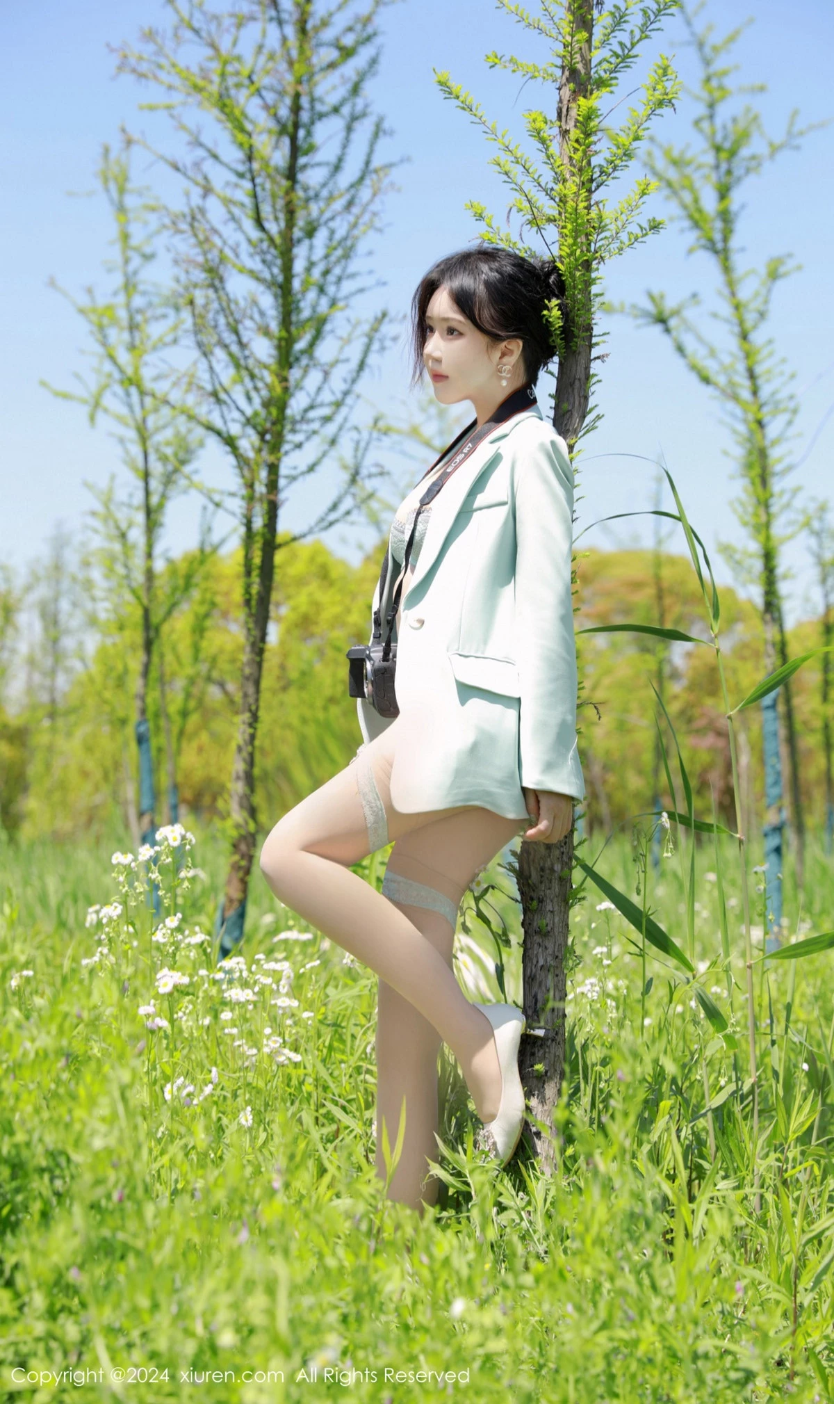 [XiuRen秀人网] 2024.05.24 No.8601 小薯条nienie 丝袜美腿 [59P] NO.8