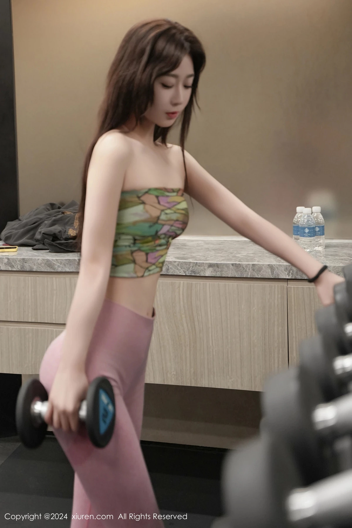 [XiuRen秀人网] 2024.05.23 No.8585 软糖爱喝奶 美臀性感 [93P] NO.8