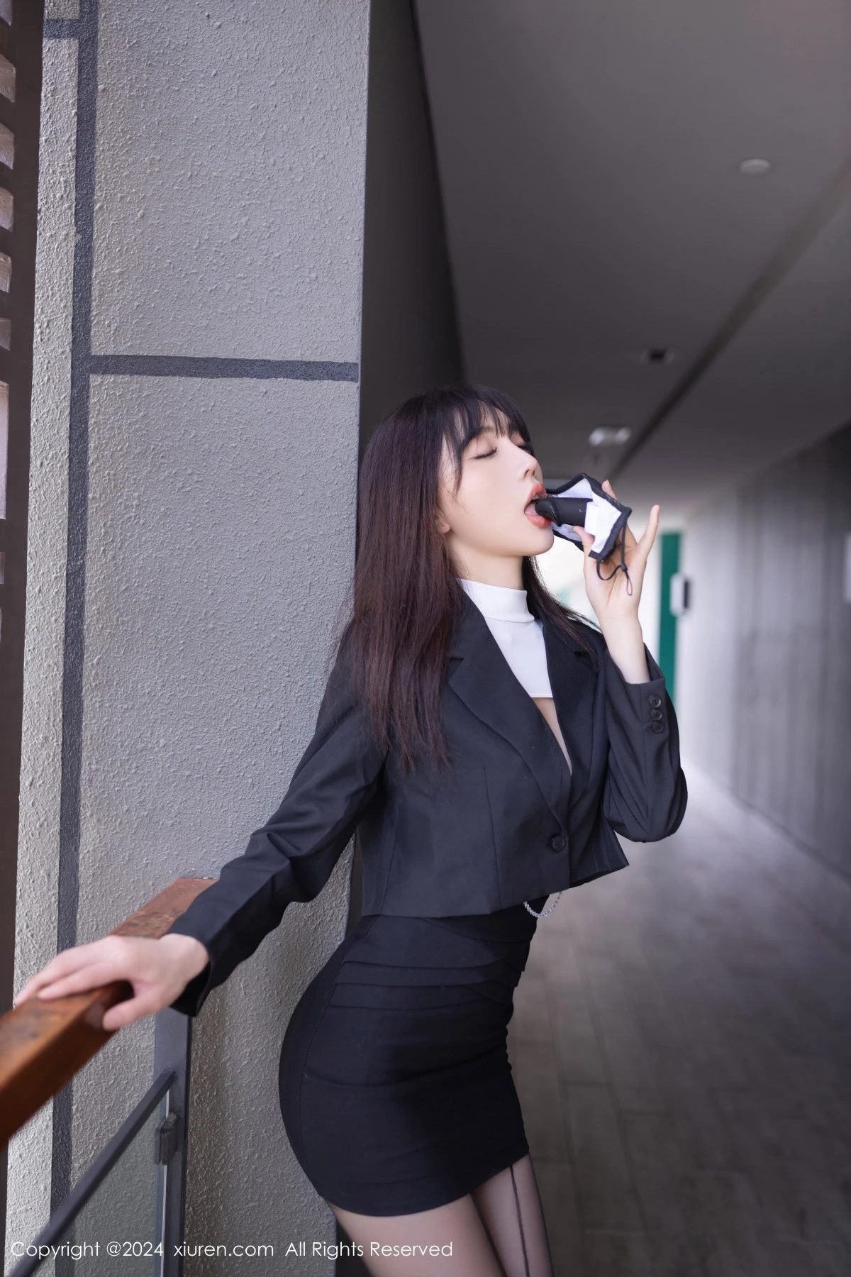 [XiuRen秀人网] 2024.05.30 No.8627 陆萱萱 黑丝美腿 [80P] NO.3